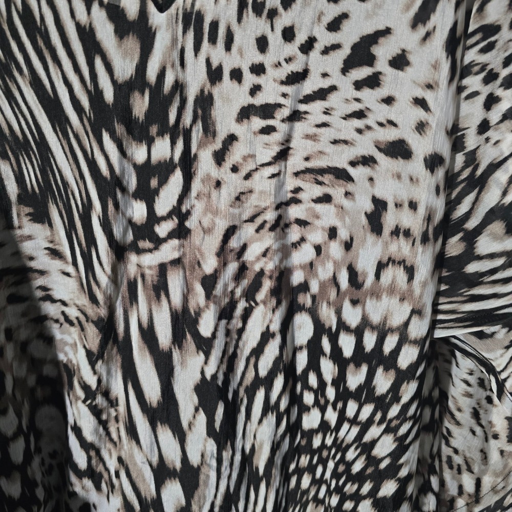 Jennifer Lopez Women small Animal Print Cold‎ Shoulder Blouse Rhinestone Keyhole